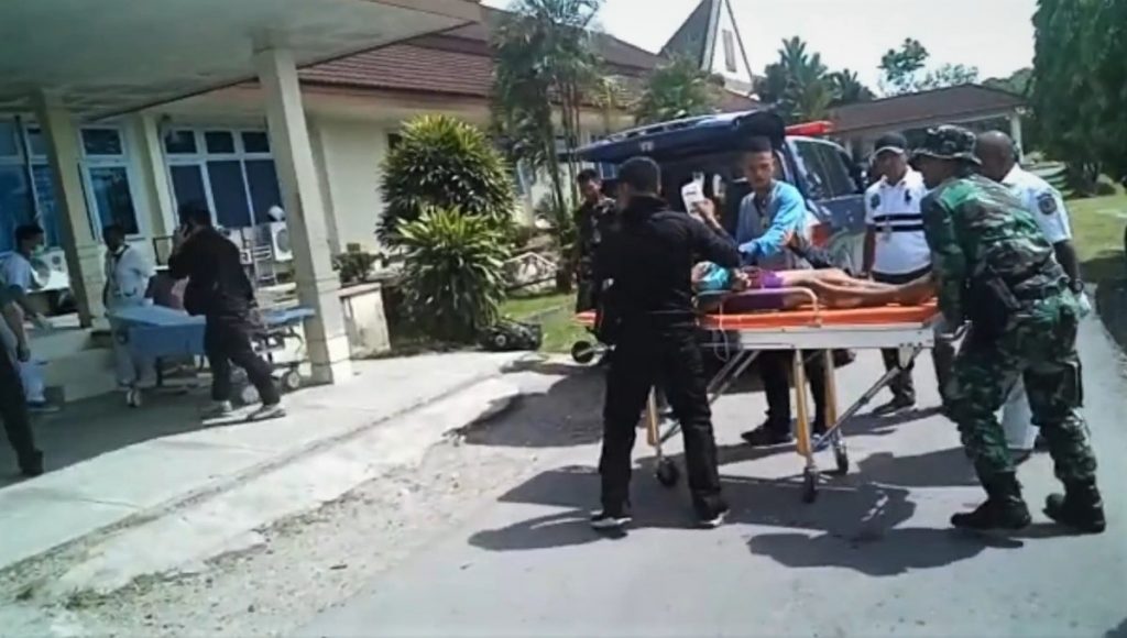 20190128_Prajurit Satgas Pamrahwan dievakuasi ke RSUD Mimika